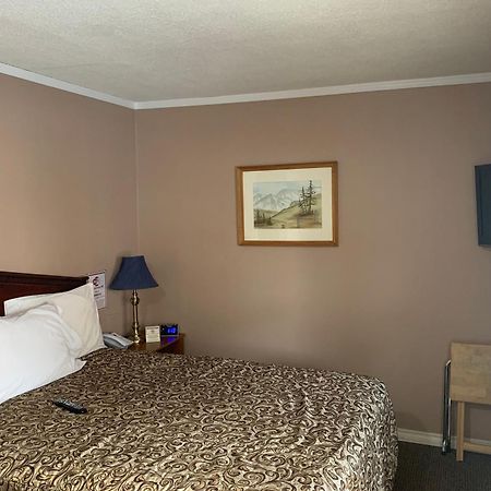 Lucien Motel Whitby Eksteriør bilde